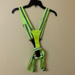Led Light Up Running Vest Reflective Vest for Walking at Night, High Visibility